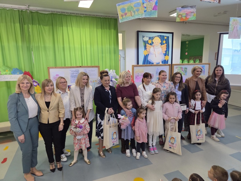 Maša Shabi osvojila peto mjesto na međunarodnom likovnom natječaju „Putevima Slave Raškaj“ - slika broj: 6